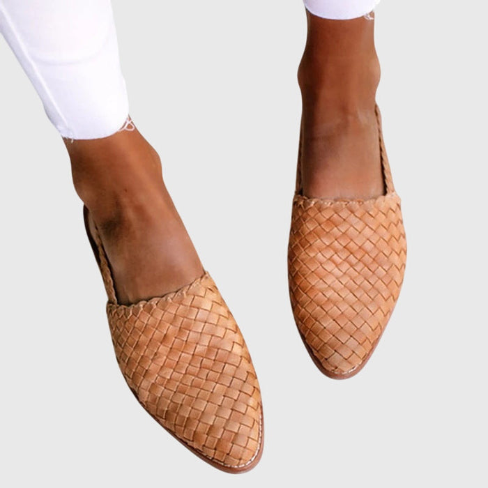 Dam Vävda Slip-In Loafers med Spetsig Tå