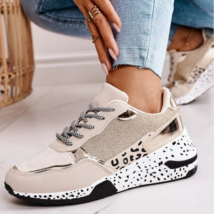 Dam Chunky Sneakers med Mesh och Plattform