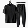 Herrars Plisserad Tvådelad Joggingdräkt – T-shirt med Kort Ärmar och Dragsko Byxor