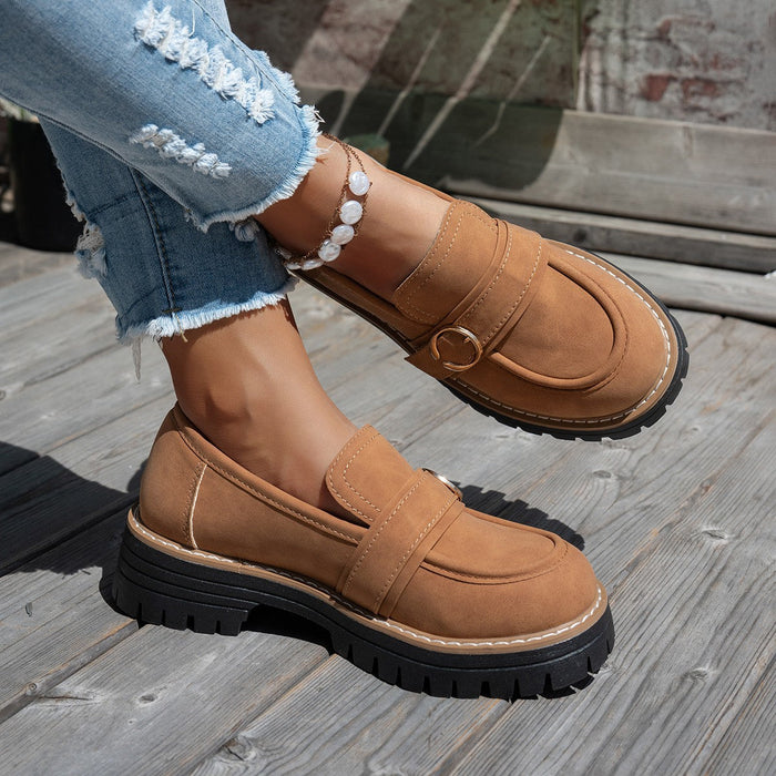 Dam Loafers med Spänndetalj och Grov Profilsula